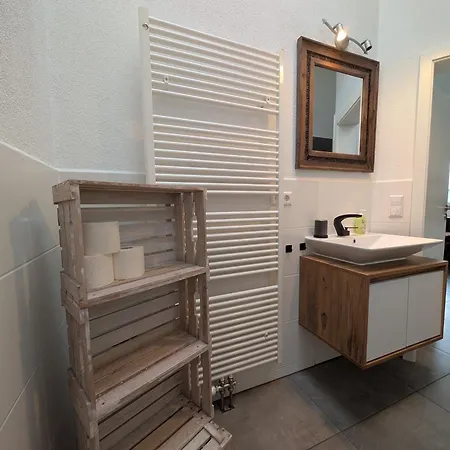 아파트 Messe-Appartement 2, Zu Fuss In 5 Minuten An Der Messe Friedrichshafen 프리드리히스하펜